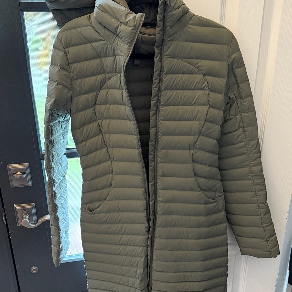 Lululemon Athletica Green Puffer Jacket